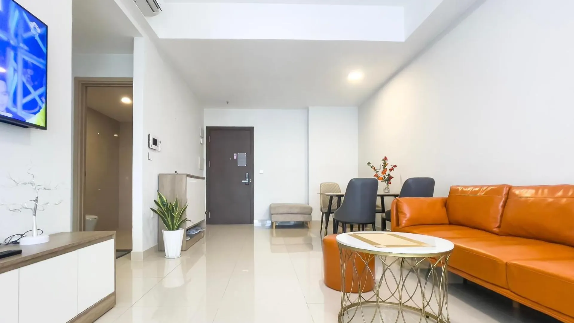 Vip-Botanica Premier-Studio Dien Tich Lon Nhat-Sieu Thoang Mat Ho Chi Minh City