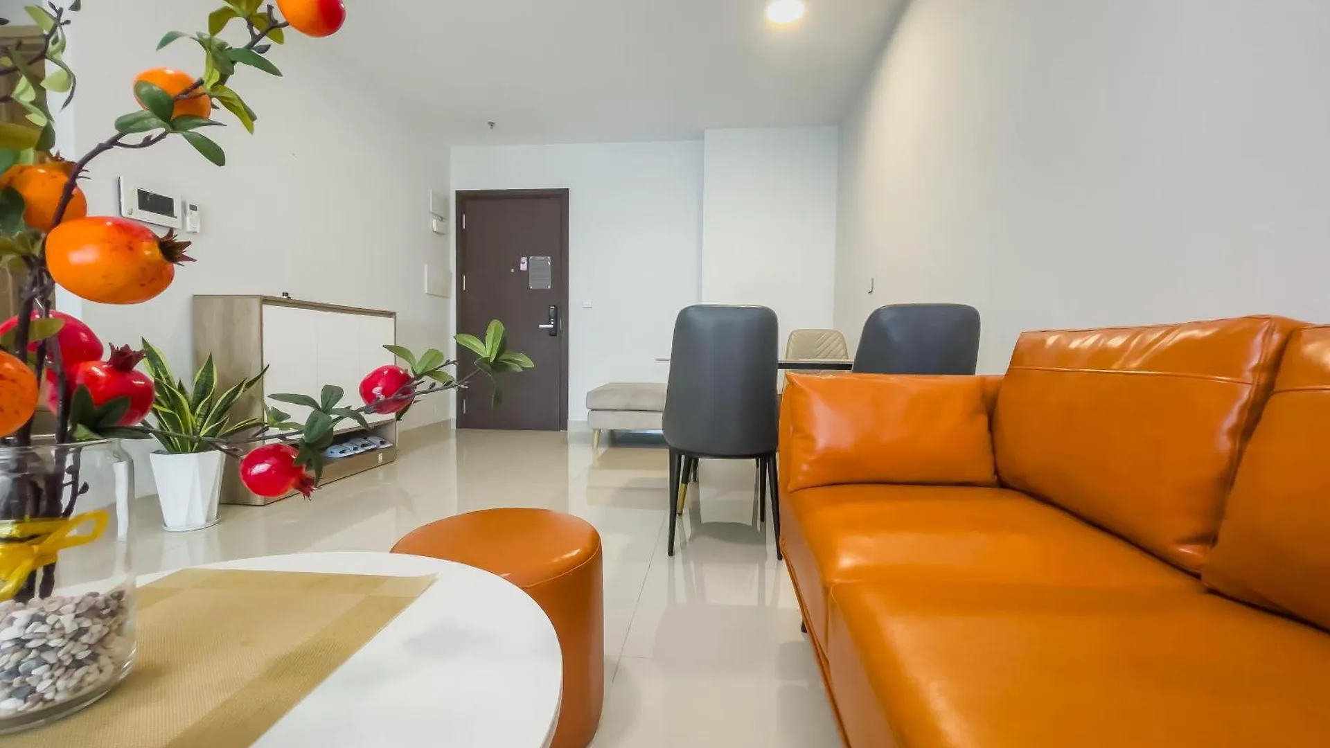 Vip-Botanica Premier-Studio Dien Tich Lon Nhat-Sieu Thoang Mat Vietnam